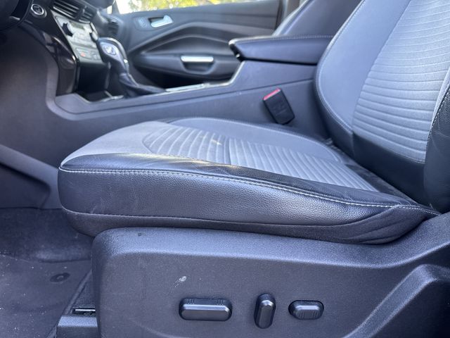2019 Ford Escape SE Black at Autostrade