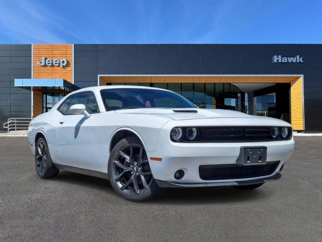 White Knuckle Clearcoat 2021 Dodge Challenger SXT RWD Coupe Rear-Wheel Drive 8-Speed Automatic