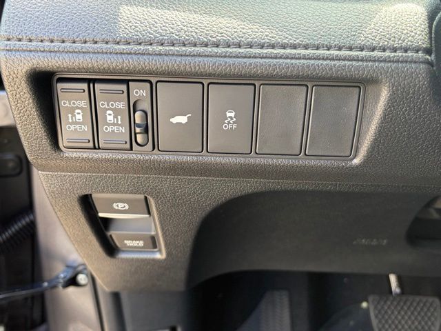 new 2026 Honda Odyssey car, priced at $42,076
