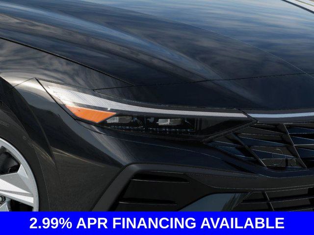 2025 Hyundai Elantra SE photo