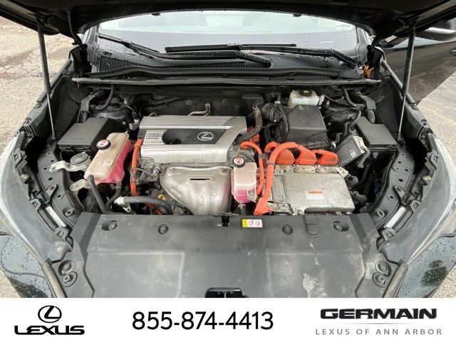 Used 2021 Black Lexus 300h image 25