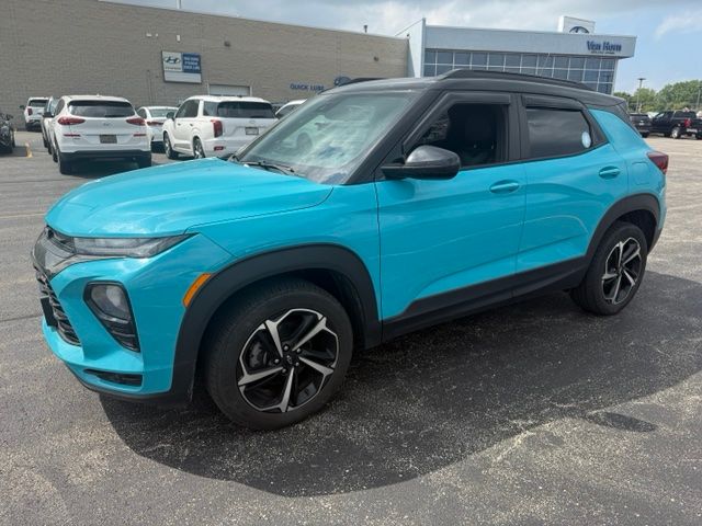Used 2021 Oasis Blue Chevrolet RS image 4
