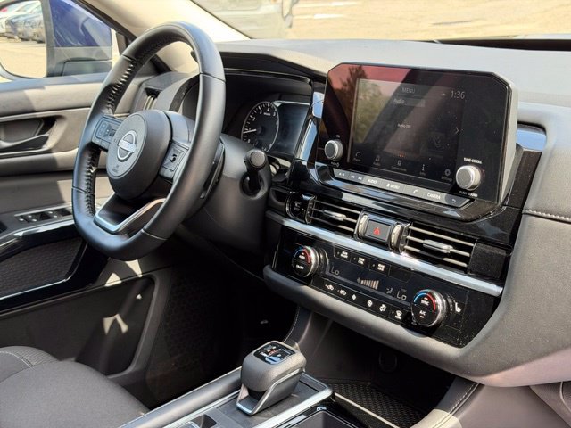 Used 2025 Nissan Pathfinder SUV