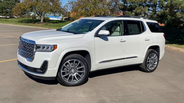 2023 GMC Acadia Denali 4