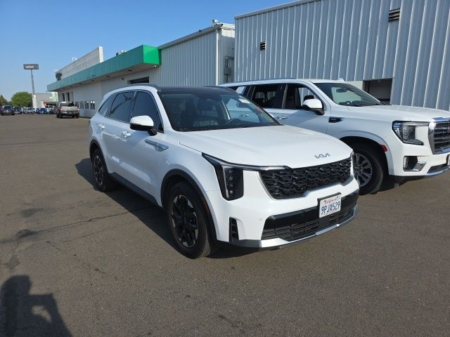Glacial White Pearl 2025 Kia Sorento SUV / Crossover Front-Wheel Drive 8-Speed Automatic