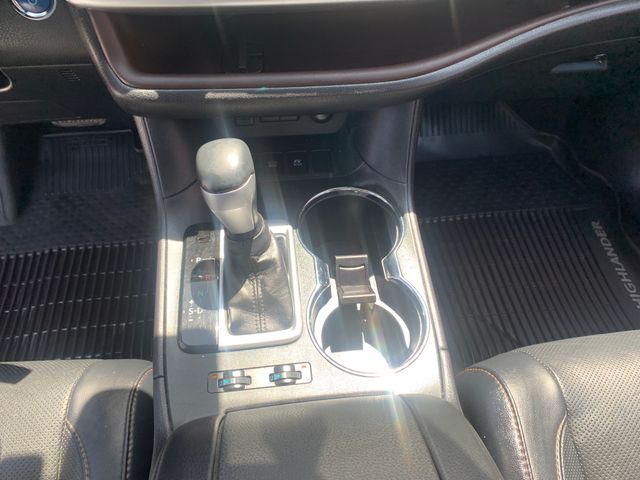 Used 2017 Toyota Highlander Hybrid SUV