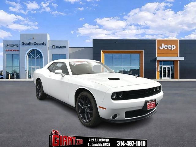 2023 Dodge Challenger SXT RWD