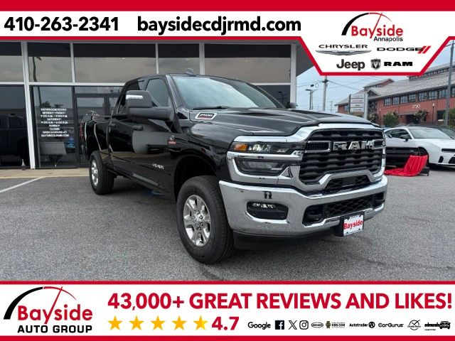 Diamond Black Crystal Pearlcoat 2026 RAM 2500 Pickup Truck Four-Wheel Drive 8-Speed Automatic