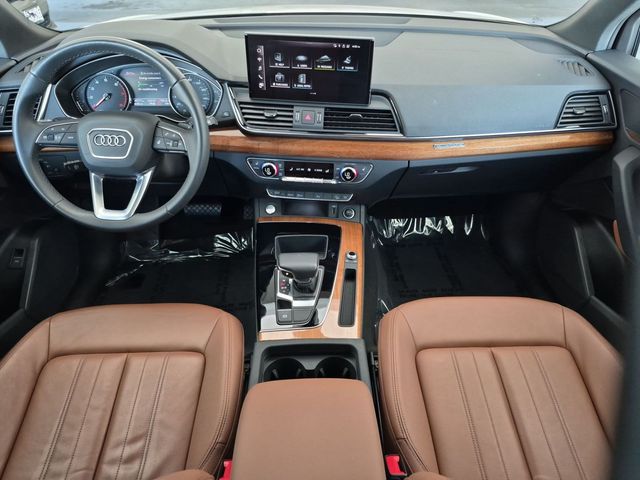 2023 Audi Q5 Premium - Photo 14