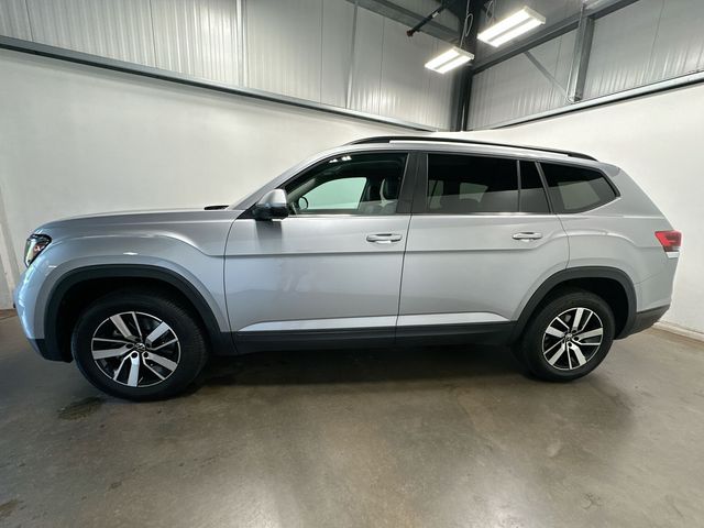 2023 Volkswagen Atlas 2.0T SE Silver at Sutliff Volkswagen