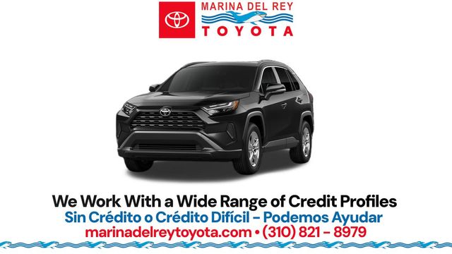 2025 Toyota RAV4 XLE's photo