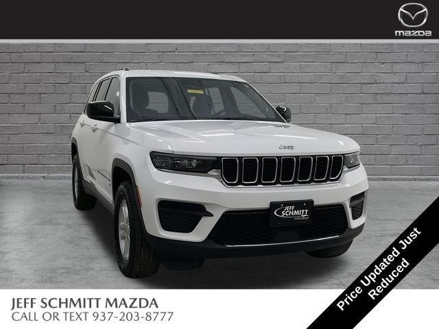 Bright White Clearcoat 2024 Jeep Grand Cherokee SUV / Crossover Four-Wheel Drive 8-Speed Automatic