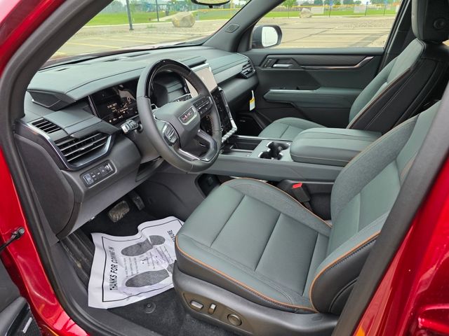 2025 GMC Acadia AWD AT4