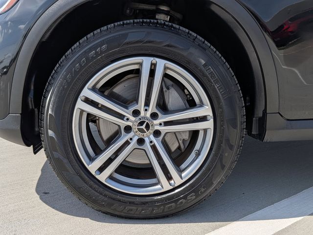 2021 Mercedes-Benz GLC GLC 300 - 8