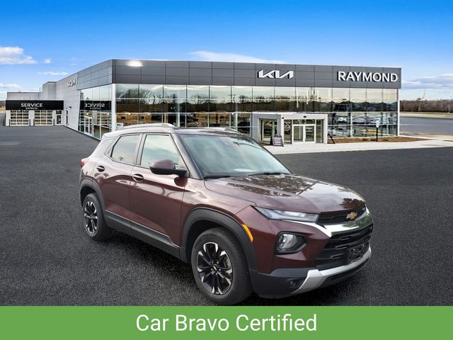 Red Metallic 2022 Chevrolet Trailblazer SUV / Crossover Front-Wheel Drive Continuously Variable Transmission
