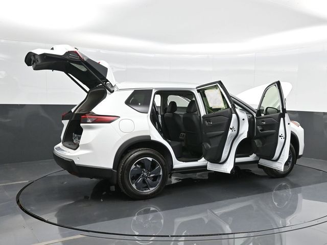 2024 Nissan Rogue SV 40