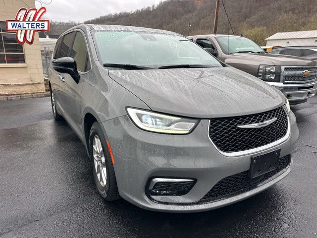 2025 Chrysler Pacifica Select FWD