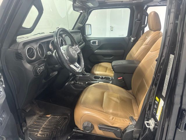 Used 2020 Black Jeep Unlimited Sahara image 12