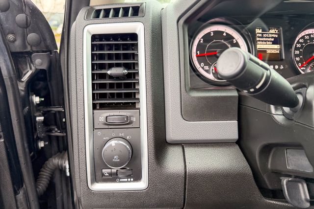 used 2019 Ram 1500 Classic car, priced at $28,389