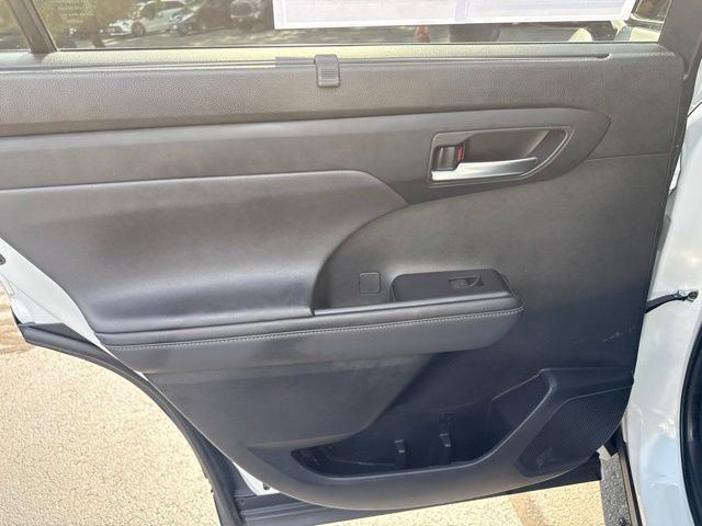 Used 2024 Toyota Highlander SUV