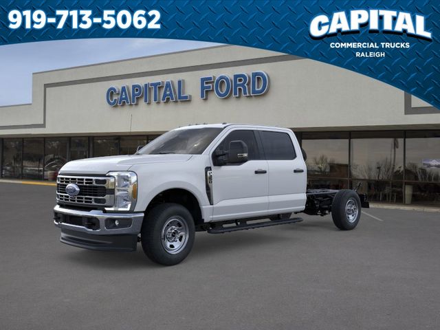 2026 Ford F-350 Super Duty Chassis Cab