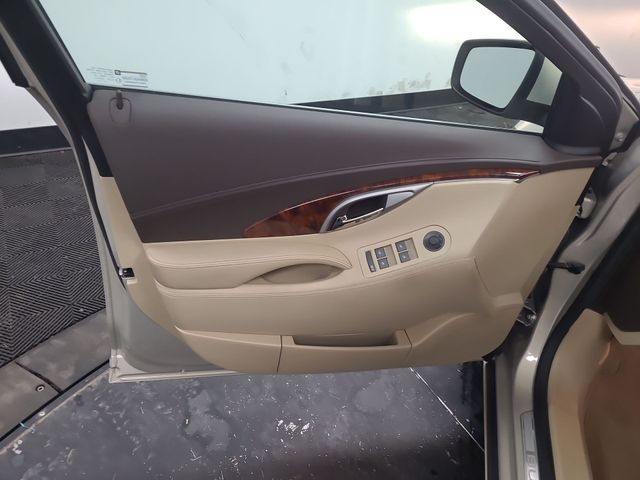 2011 – Buick – LaCrosse