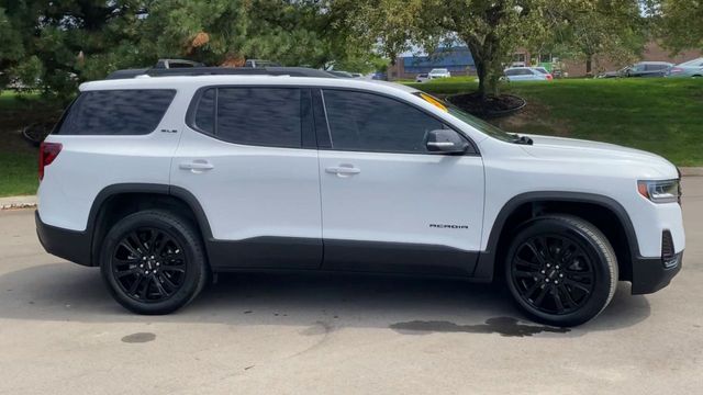 2023 GMC Acadia SLE 9