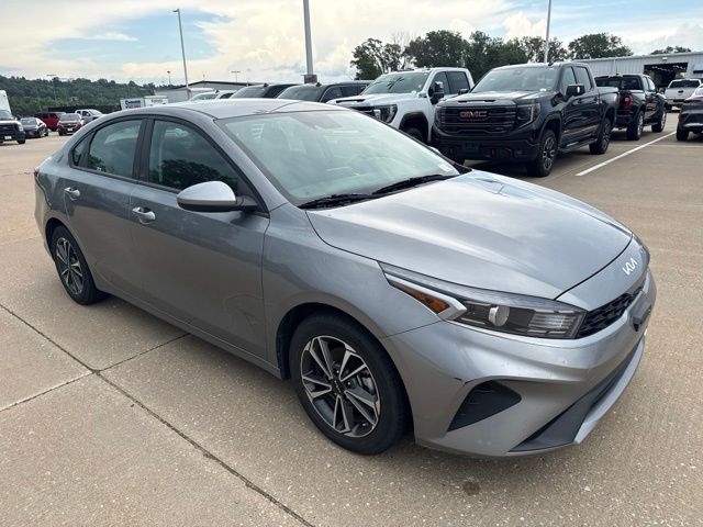 2024 Kia Forte LXS FWD