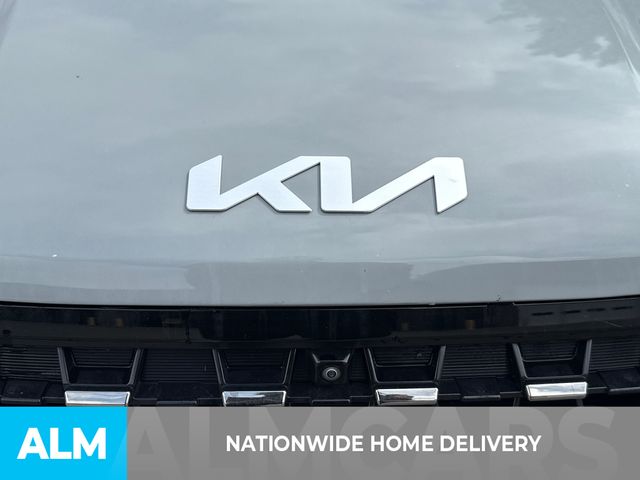 Used 2025 White Kia SX Prestige image 4