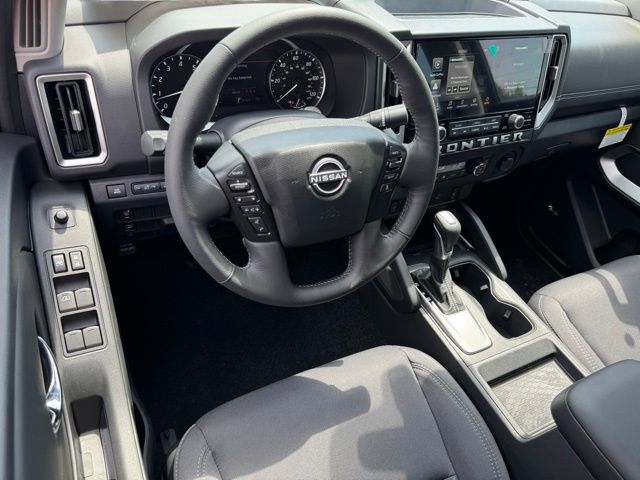 2025 Nissan Frontier SV - Photo 20