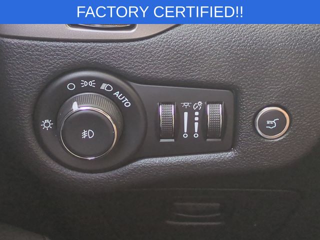 Used 2020 White Jeep Limited image 18