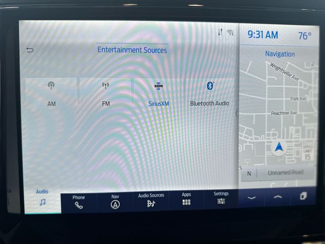 Used 2022 Silver Ford Platinum image 17