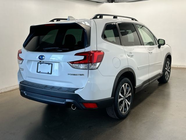 2022 Subaru Forester Limited White at Spitzer Acura
