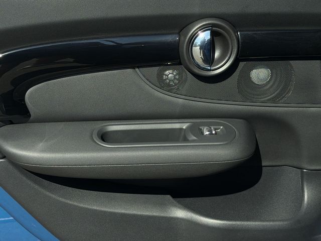 Used 2023 Blue MINI  image 20
