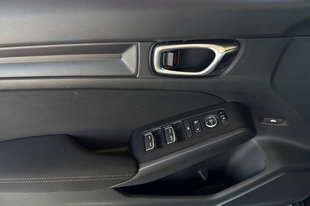 2025 Honda Civic Sport - Photo 12