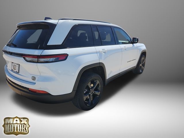 2024 Jeep Grand Cherokee Altitude X 9