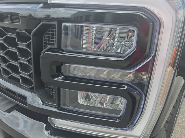 New 2026 Agate Black Metallic Ford F-250® Lariat® image 32