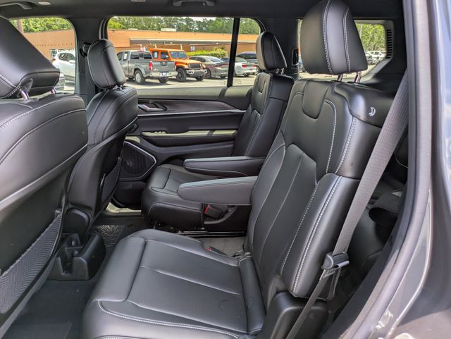 2026 Jeep Grand Cherokee L Limited 4x2