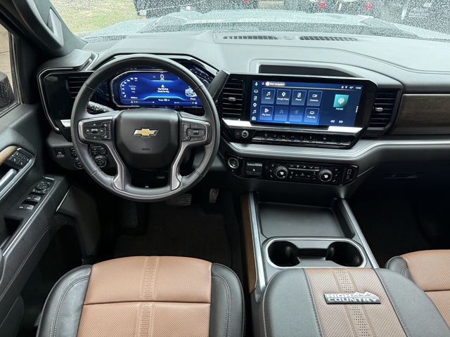 2025 Chevrolet Silverado 2500HD High Country - 9