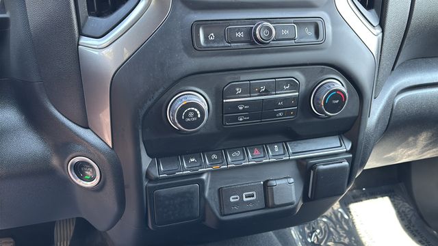 Used 2024 Blue Chevrolet Custom image 29