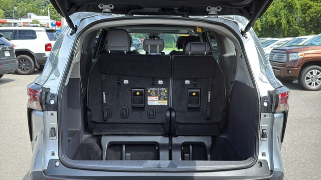 Used 2024 Toyota Sienna Van