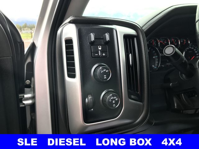 Used 2017  GMC SLE image 8