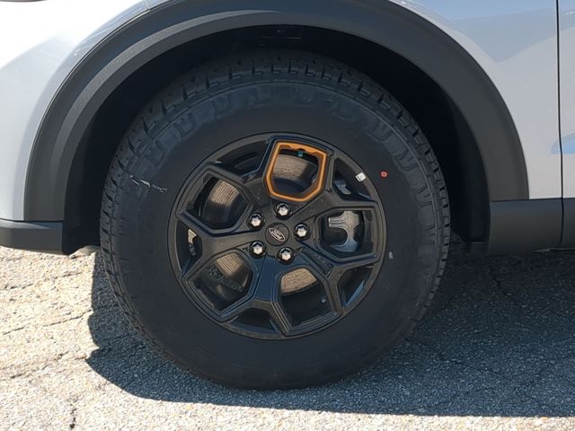 New 2026 Space White Metallic Ford Tremor® image 18
