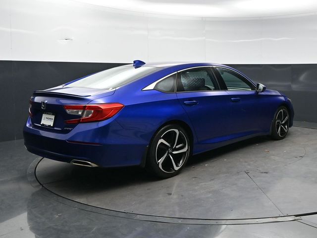 Used 2018  Honda Sport image 5