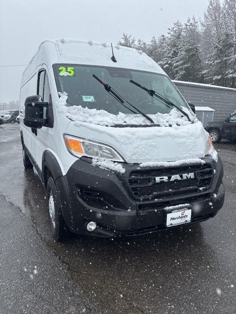 Bright White Clearcoat 2025 RAM ProMaster Van 9-Speed Automatic