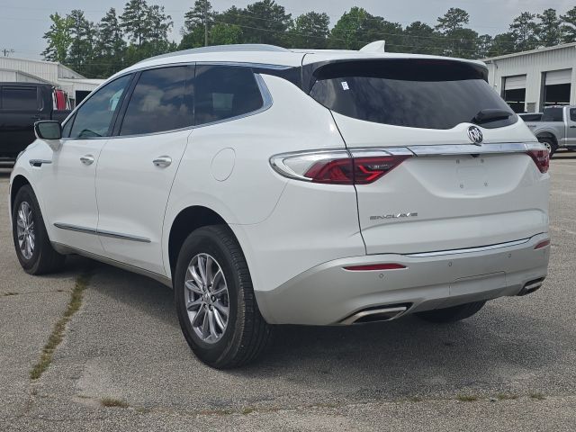 2023 Buick Enclave Essence:C02678