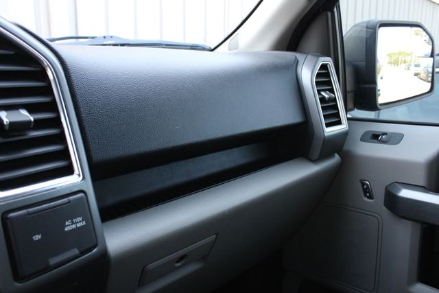 Used 2015 Blue Ford XLT image 16
