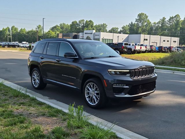 Used 2025 Gray Jeep Summit image 15