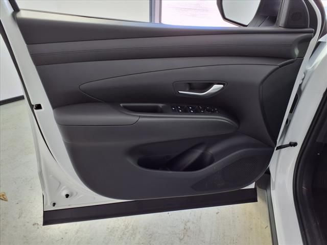 2025 Hyundai Santa Cruz SE photo