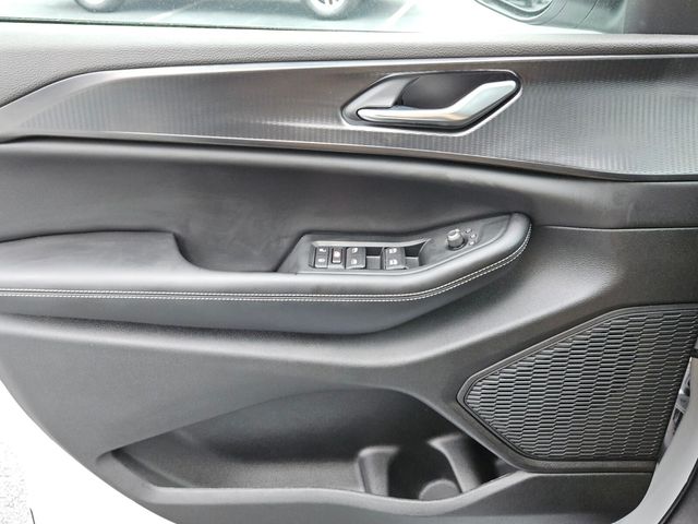 2026 Jeep Grand Cherokee L Laredo 4x4